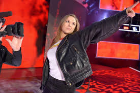 14 Ronda Rousey's WWE Contract Expiring Soon