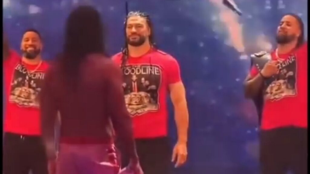20211130 155200 (Watch) Face off between Seth Rollins and Roman Reigns after Raw went off air