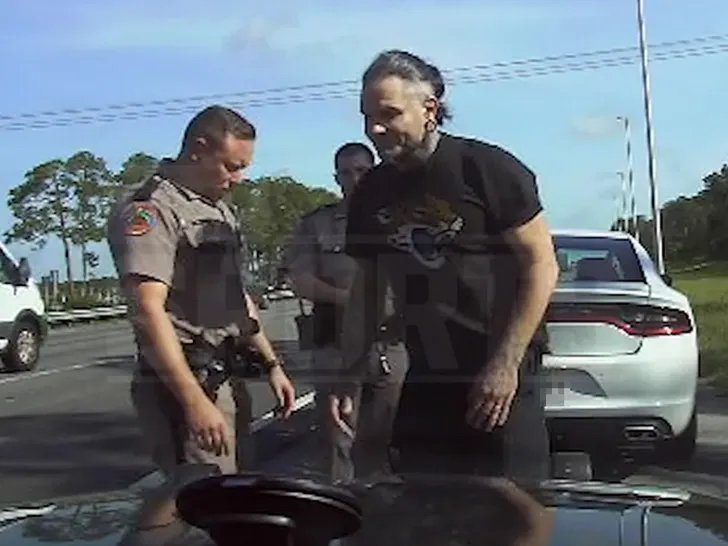 20220615 061422 Jeff Hardy is suspended without pay Watch Police Officers pulled a gun on Hardy.